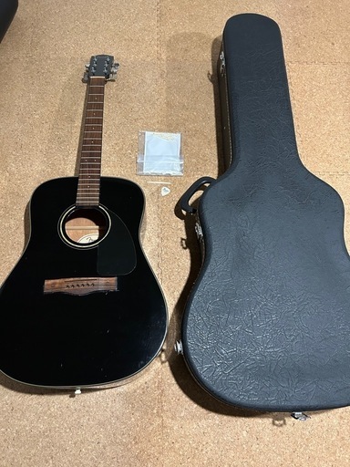アコギFender CD-60BLKハードケース、弦、ピック付き