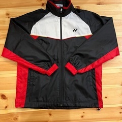 【売り切れ】ヨネックス　ウインドブレーカー　メンズ　Ｓ