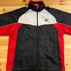 【売り切れ】ヨネックス　ウインドブレーカー　メンズ　Ｓの画像