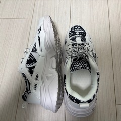 お洒落メンズスニーカー無理ですの画像