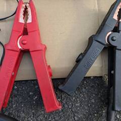 値段交渉可：車の充電器（ジャンク品）の画像