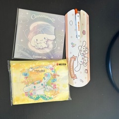 ボールペン、メモ、ポケットティッシュ