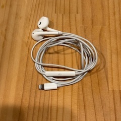 ※純正品※ 
Lightning接続イヤフォン ホワイト