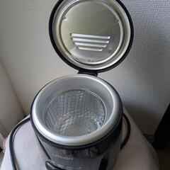 お譲り先決定。受付終了【未使用品、1/31まで】おひとりフライヤー0.6Lの画像