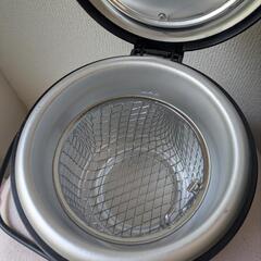 お譲り先決定。受付終了【未使用品、1/31まで】おひとりフライヤー0.6Lの画像