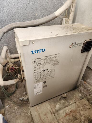 TOTO　RPH43K 石油小型給湯器　エラー出ます。