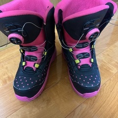 キッズ　スノーウェア　ボード、ブーツ、バイン付き　そのまま始められるセットの画像