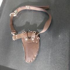 🔶理容師/美容師ハサミ✂3本セット革製ホルダー付きの画像