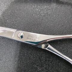 🔶理容師/美容師ハサミ✂3本セット革製ホルダー付きの画像