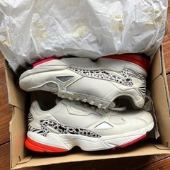 ✴︎値下げ✴︎adidas スニーカー