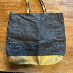 トート手提げバッグの画像