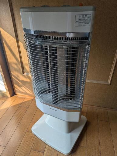 ダイキン　セラムヒート　遠赤外線電気ストーブ
