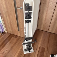 【終了】ダイソン　掃除機　　スタンド付きの画像