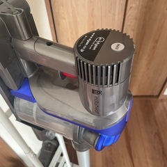 【終了】ダイソン　掃除機　　スタンド付きの画像