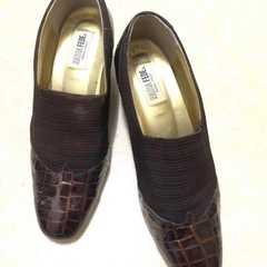 レディース　パンプス　23.5cm
