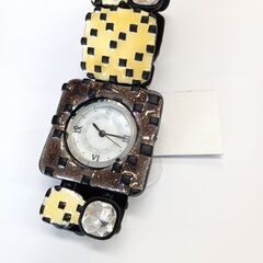 時計　ハンドメイド　1点物です！カラー：黄色の画像