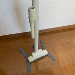 【値下げ】紙パック不要の2Wayコードレスハンディ掃除機の画像