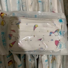 明日処分♡不織布 マスク 超大量 3600枚 子供 柄入り キッズ 未開封 袋入り （ダンボール150サイズいっぱいに入ってます) インフルエンザ コロナ 花粉症 試験 卒業式 入学試験 学校 風邪　感染症対策にどうぞ 幼稚園　の画像