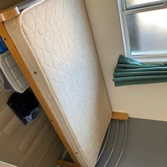 ベッド