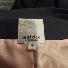 ①スーツの画像