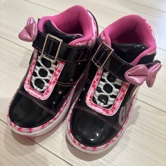 お値下げ中❗️ローラー付きシューズ