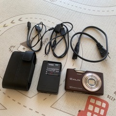 【お取引中】CASIOデジタルカメラ