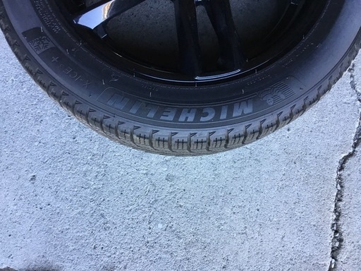 バリ溝　ビートルスタッドレスタイヤ ミシュラン215/55R17