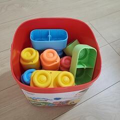 赤ちゃん積み木の画像