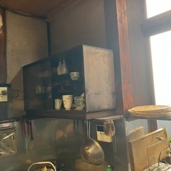 【あげます】アンティーク食器棚の画像