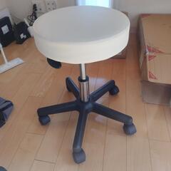 スツール　キャスター付　昇降
