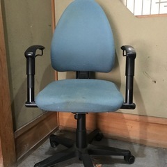昇降式回転事務チェア