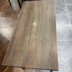 【無料】木製テーブル