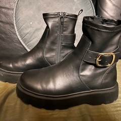 【ZARA 中古ブーツ23.0cm】の画像