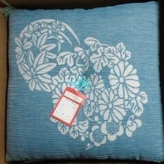 大型 高級座布団 2枚セット 真綿 特注品 青 赤 花柄 大型 高級座布団 2枚セット 真綿 特注品 青 赤 花柄