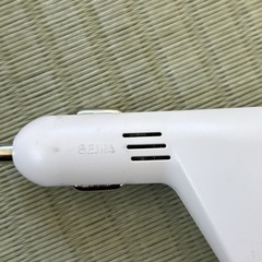 車内用iphone充電器の画像