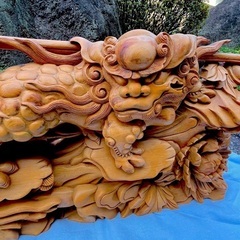 右平の中備に組まれる唐獅子牡丹 図柄は踏襲しつつも深みと繊細