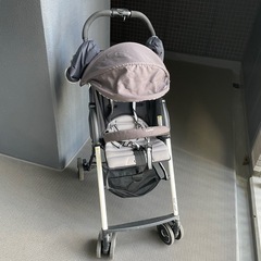 コンビ　ベビーカーとチャイルドシート
