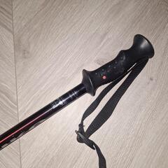 登山用トレッキングポールの画像