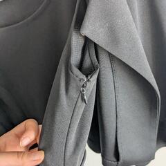 女性用フォーマル服の画像