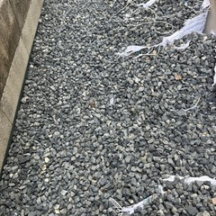 砂利6袋 条件あり【問い合わせが多い為受け付け一旦中止します