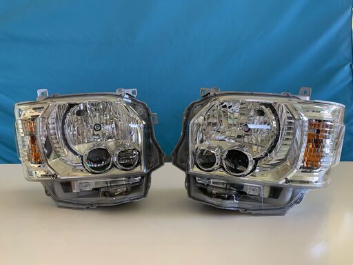 早い者勝ち‼　200系7型ハイエース　パーツ