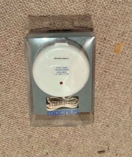 その他 Magnus Step Down Transformer