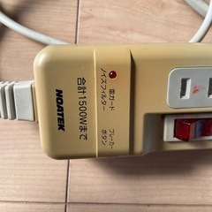 延長コード コンセント 充電器の画像