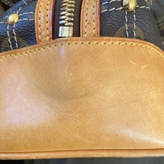 LOUIS VUITTON 　リヴェットの画像