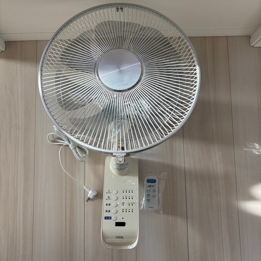 ユアサ　壁掛け扇風機