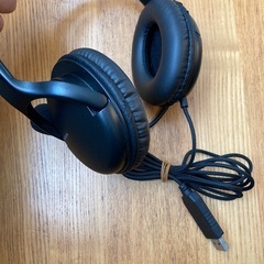 elecom  マイク付きヘッドホンの画像