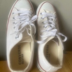converse スニーカーの画像