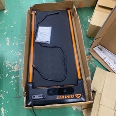 TM400-黒　超美品　ランニングマシンウォーキングマシン ランニングマシン トレーニングマシン 静音 時速 MAX 6km/h フィットネス ダイエット 家庭用 健康器具 省スペース 収納便利 トレッドミルの画像
