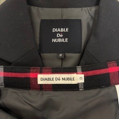 BeBe 女児スーツ　卒業式の画像