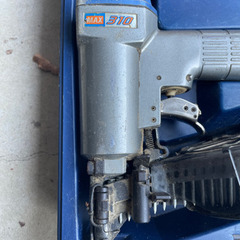 MAX 釘打ち機 コイルネイラの画像